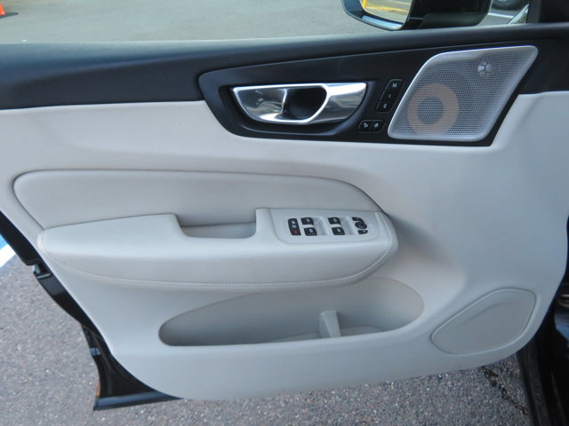 2018 Volvo XC60 Inscription photo 19