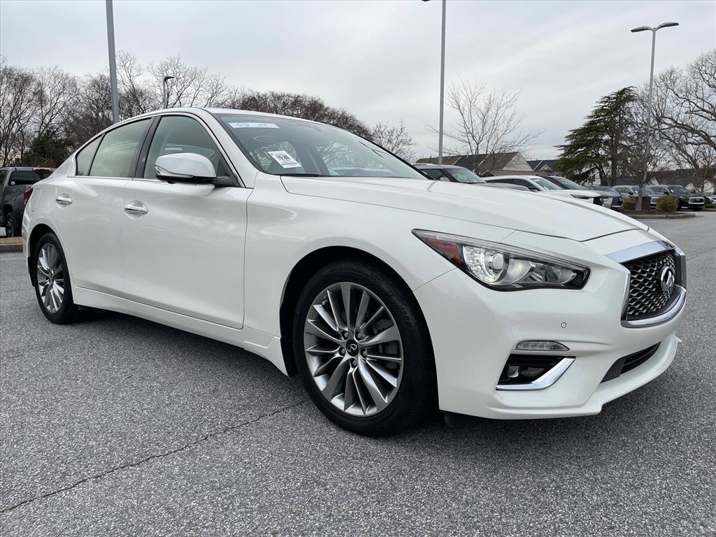 2022 INFINITI Q50 LUXE's photo
