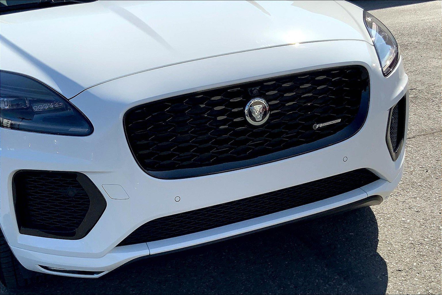 2024 Jaguar E-PACE R-Dynamic SE photo 28