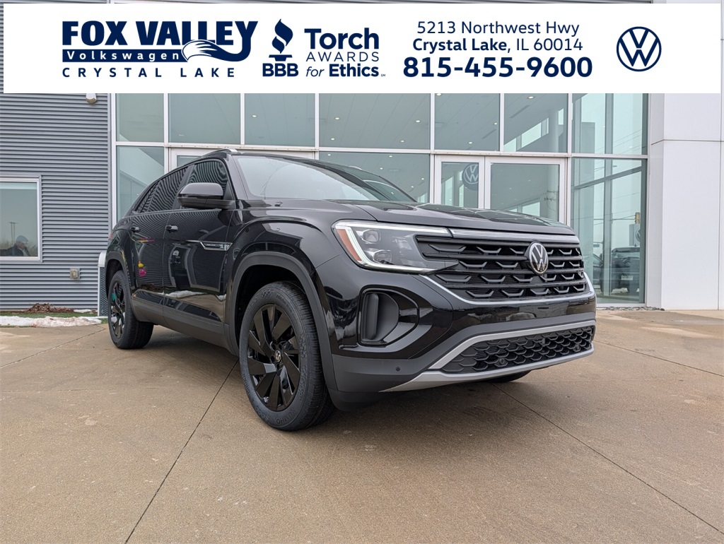 2026 Volkswagen Atlas Cross Sport SE's photo