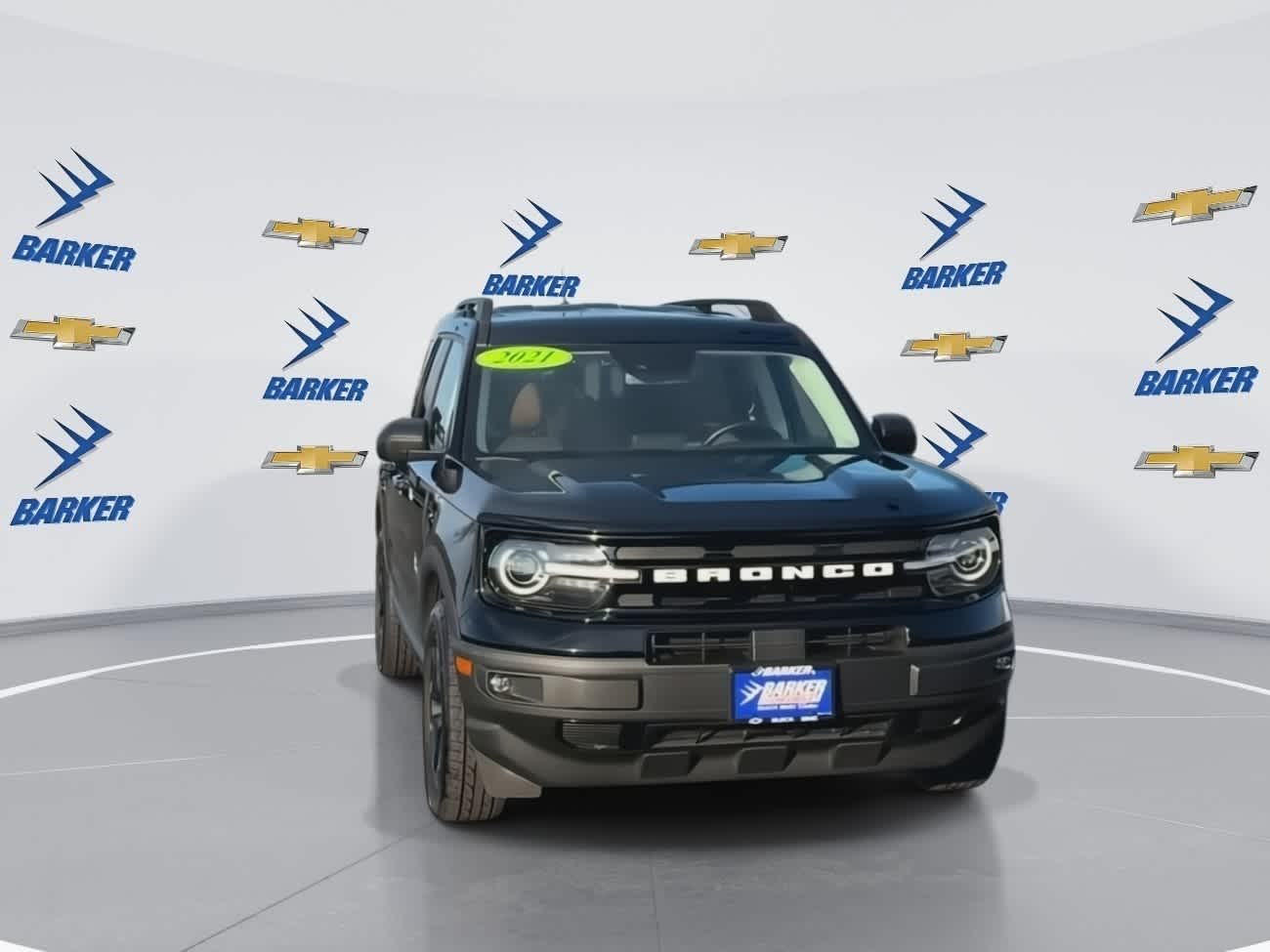 2021 Ford Bronco Sport Outer Banks photo 2