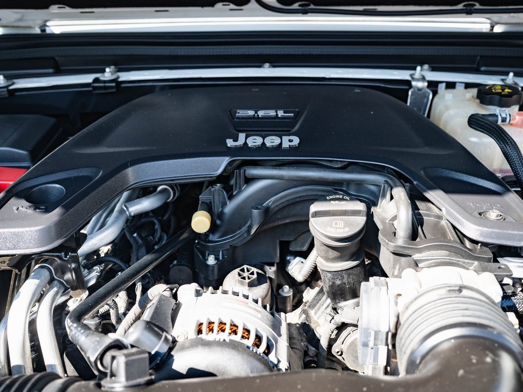 2020 Jeep Gladiator Sport S photo 35