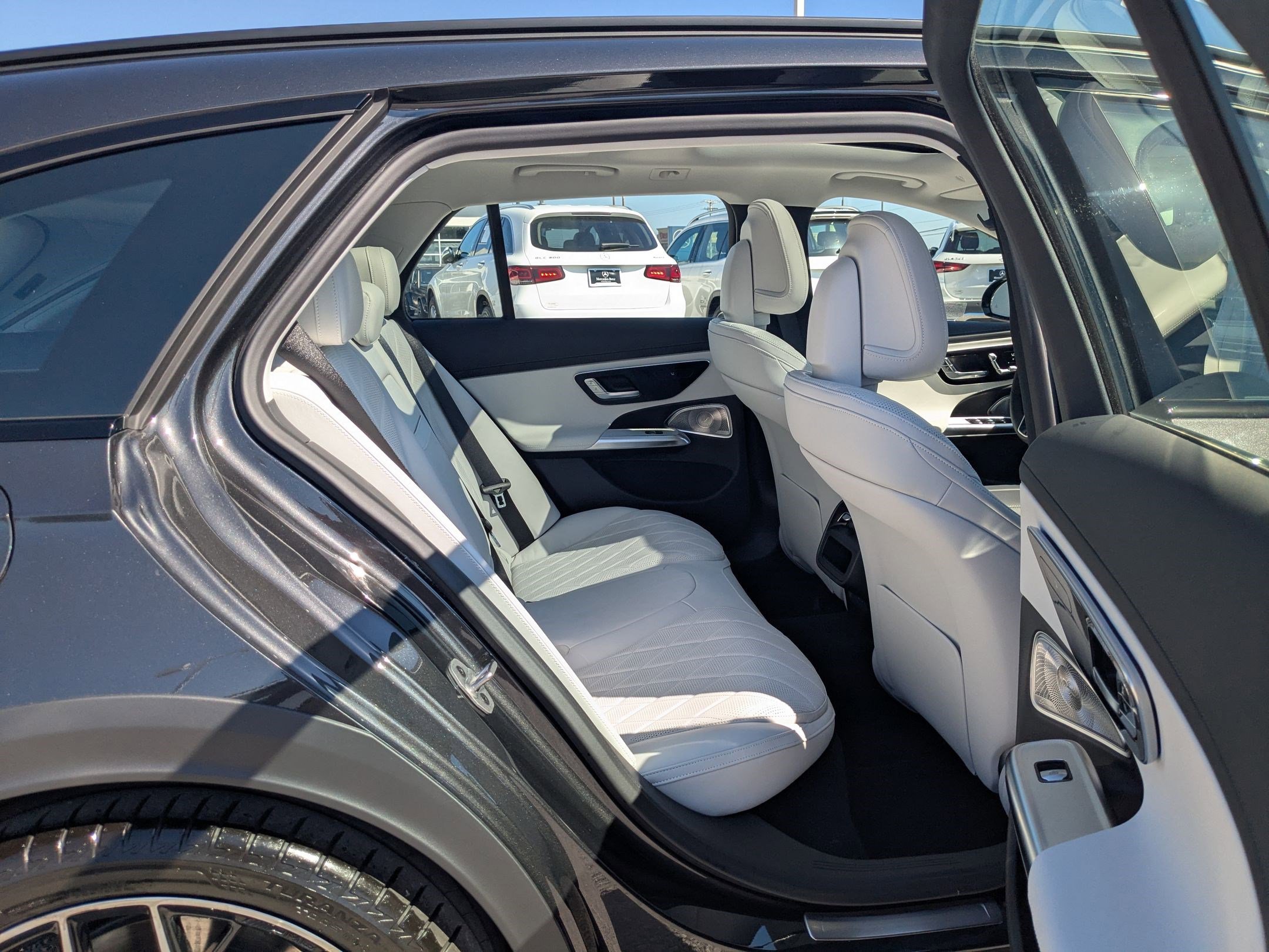 2026 Mercedes Benz E 450 4MATIC Wagon photo 30