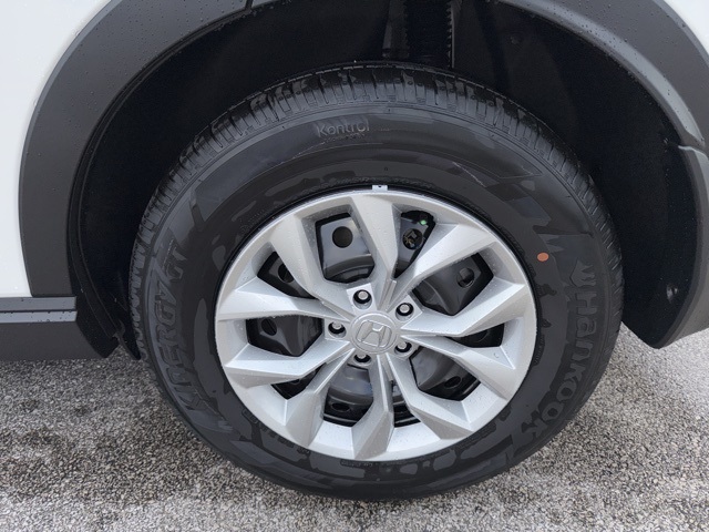 2026 Honda CR-V LX photo 4