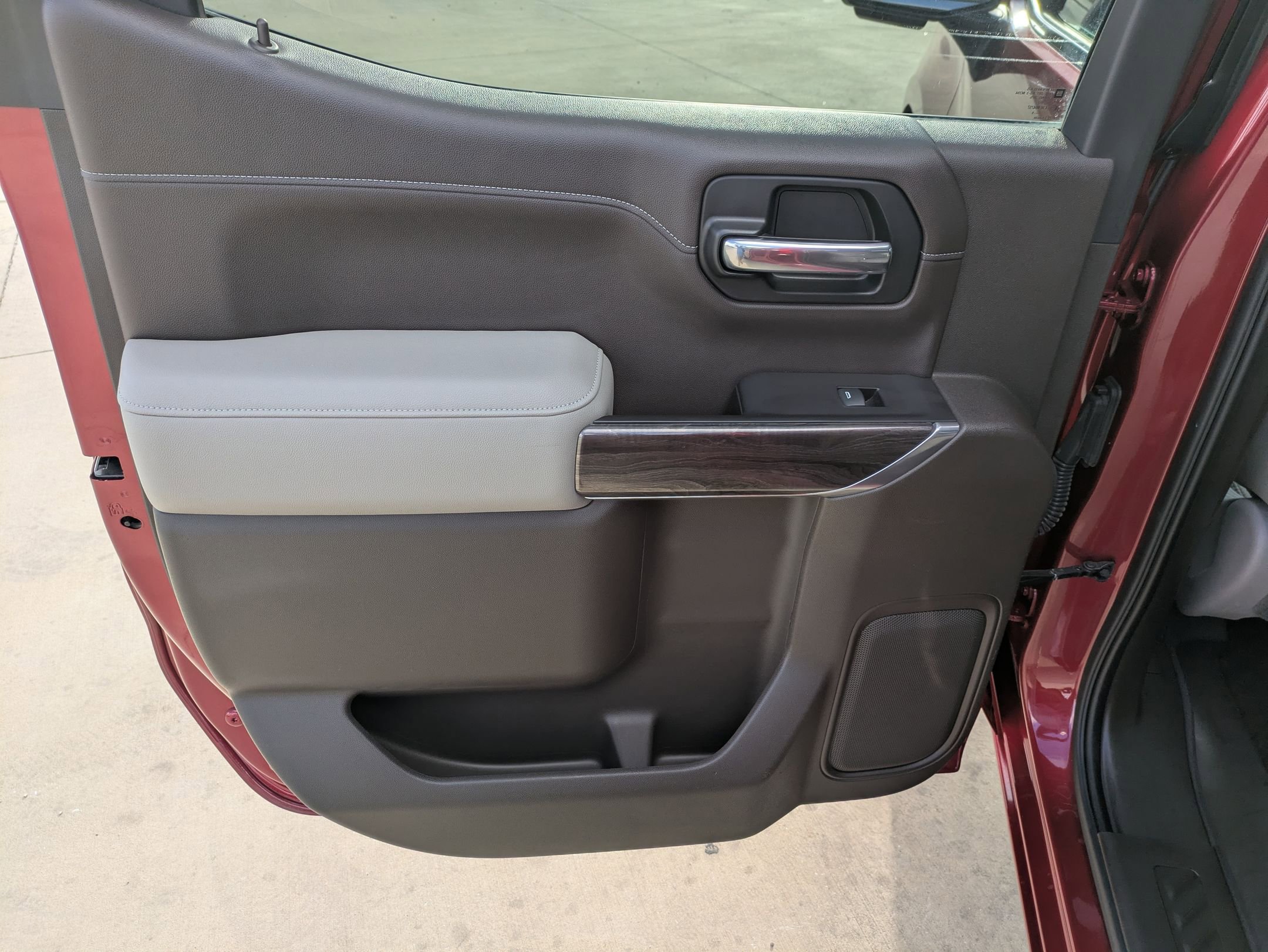 2019 Chevrolet Silverado 1500 LTZ photo 14