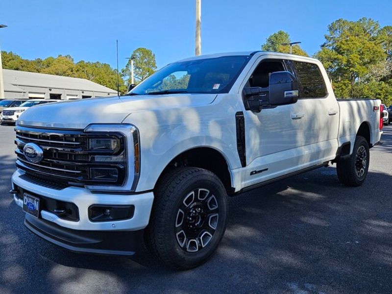 2026 Ford F-250 Platinum photo 2
