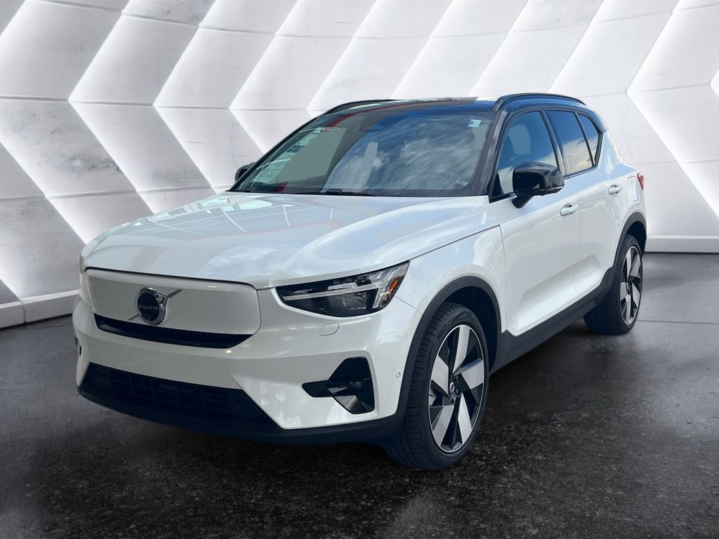 2024 Volvo XC40 Recharge Ultimate photo 3