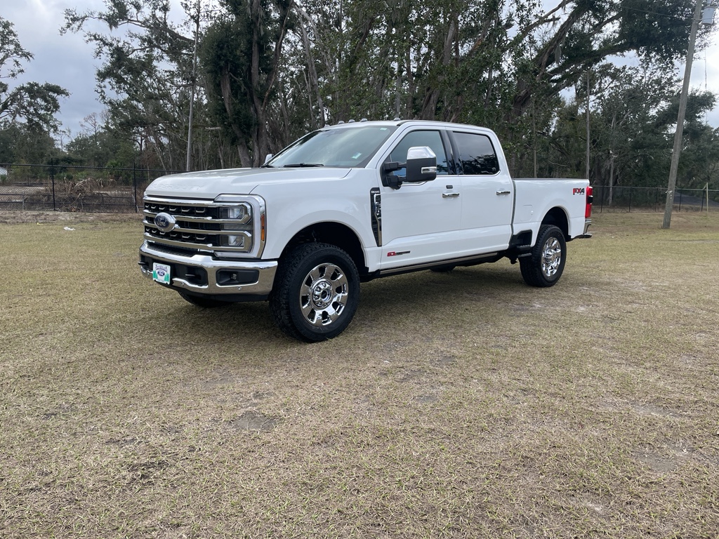 2025 Ford F-350 Super Duty King Ranch's photo