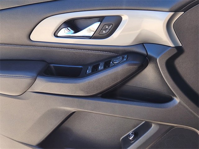 2023 Chevrolet Traverse Cloth photo 21