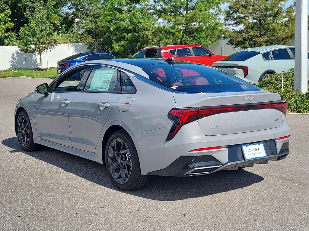 2026 Kia K5 GT-Line photo 7