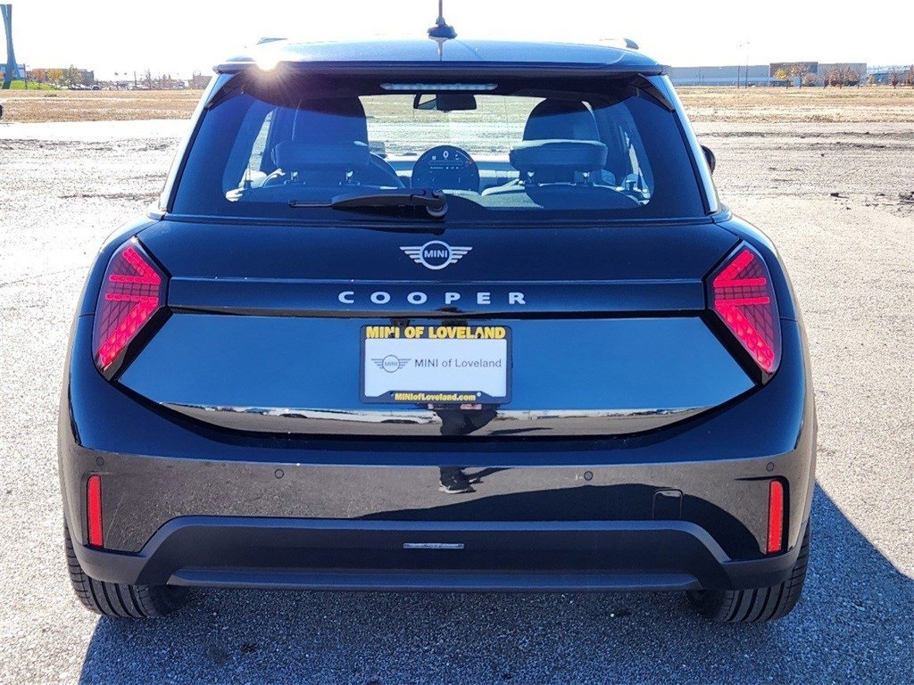 2025 Mini Cooper 2 Door Hardtop photo 7