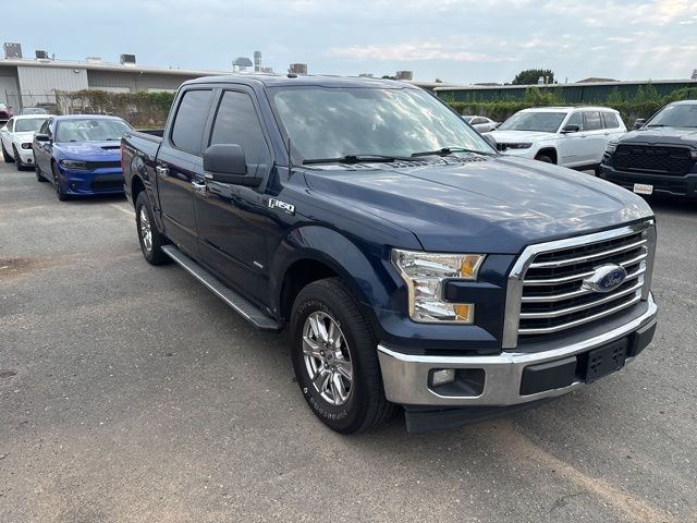 2017 Ford F-150 XLT photo 3