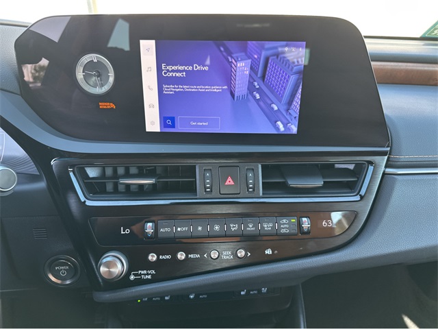 2025 Lexus ES 300h Premium photo 21