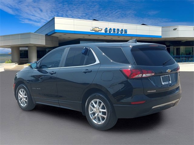 2023 Chevrolet Equinox LT photo 2
