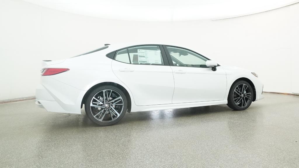 2025 Toyota Camry XSE photo 7