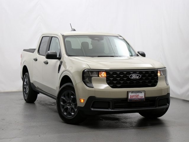 2025 Ford Maverick XLT's photo