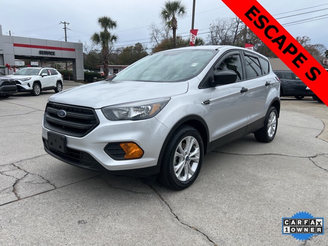 2019 Ford Escape S's photo