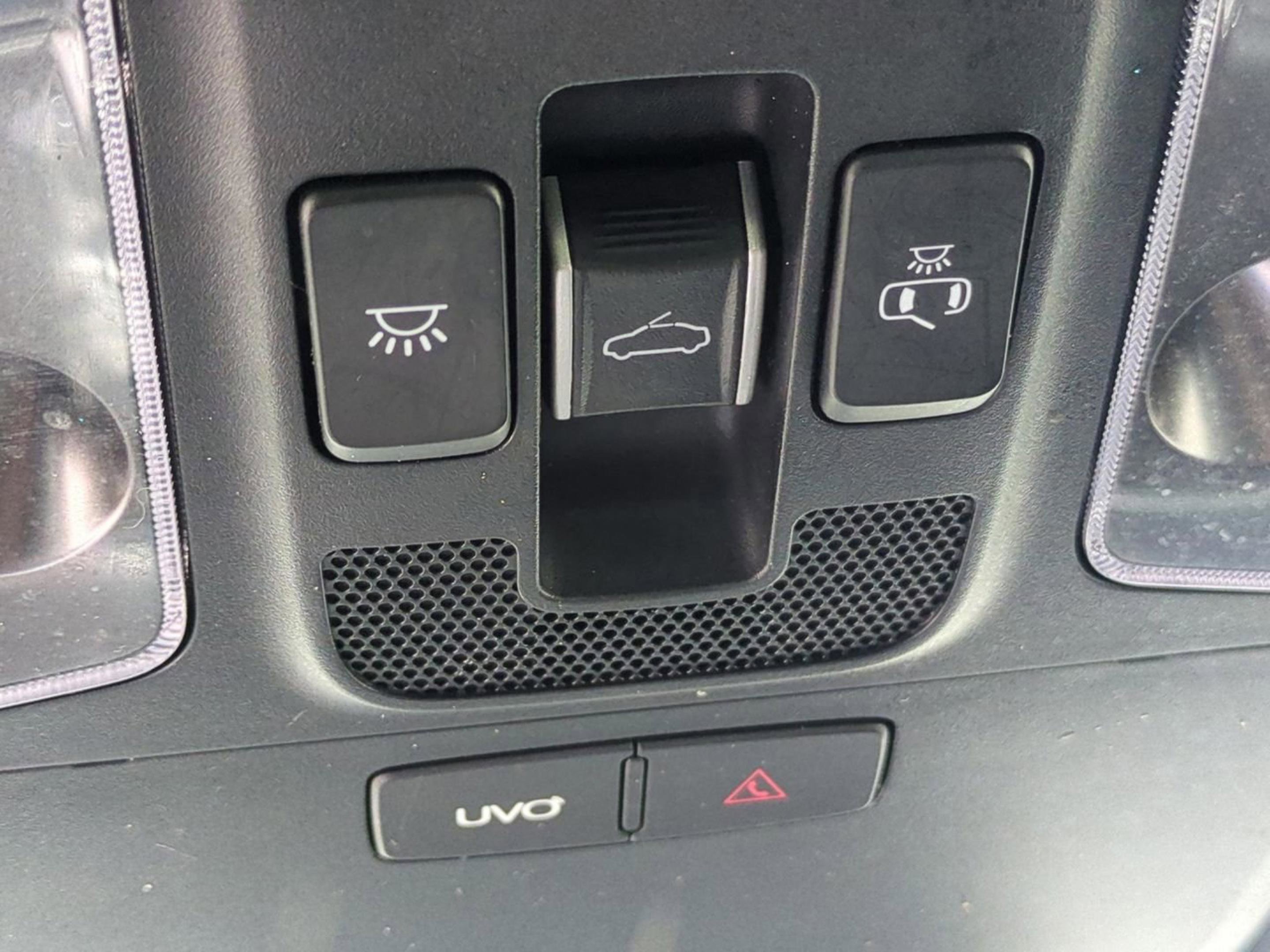 2022 Kia Stinger GT-Line photo 21