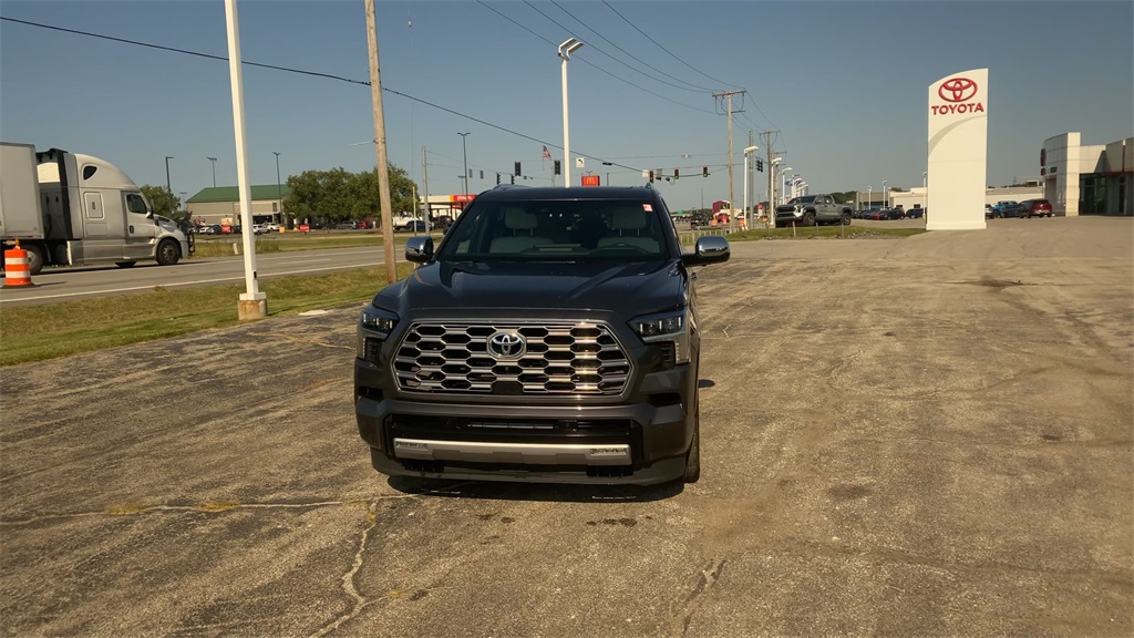 2024 Toyota Sequoia Capstone photo 3