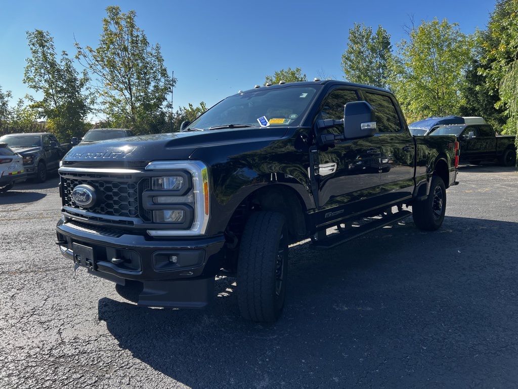 2023 Ford F-250 Lariat photo 8