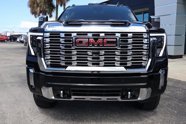 2025 Gmc Sierra 2500 HD Denali photo 3