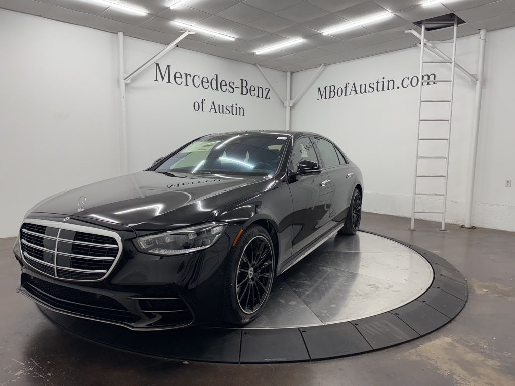 2025 Mercedes Benz S 580 4MATIC photo 3