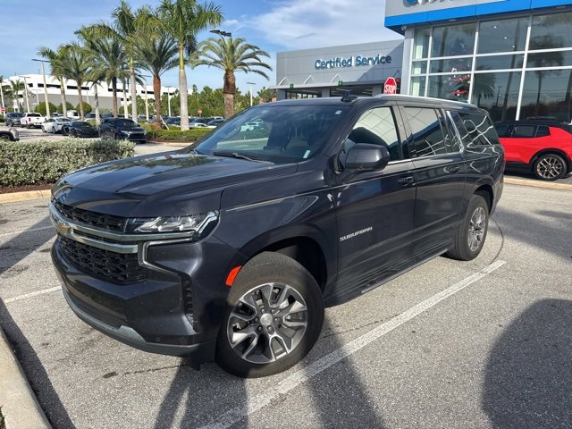 2023 Chevrolet Suburban LS's photo