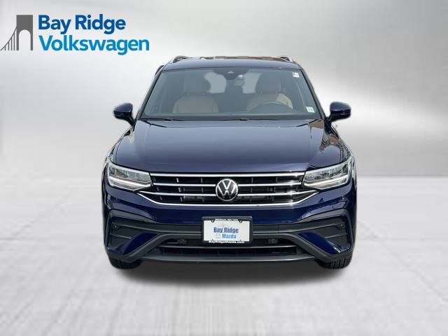 2022 Volkswagen Tiguan SE photo 2