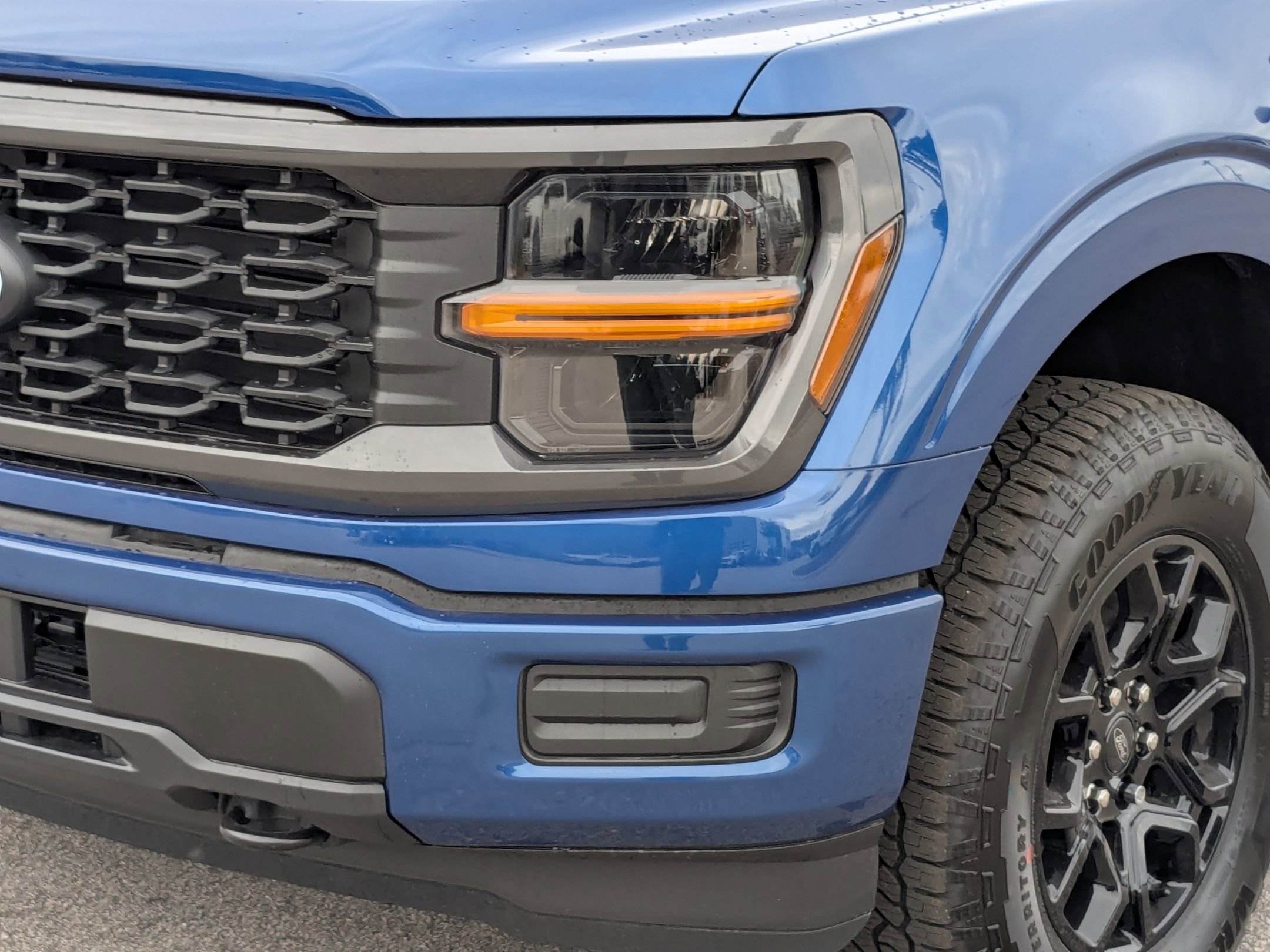 2025 Ford F-150 STX photo 2