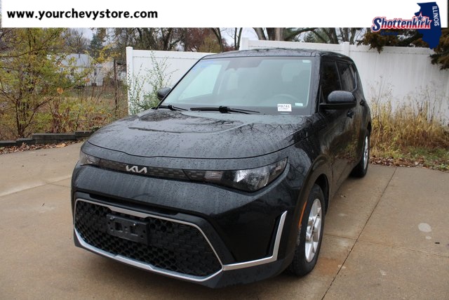 2023 Kia Soul LX photo 2