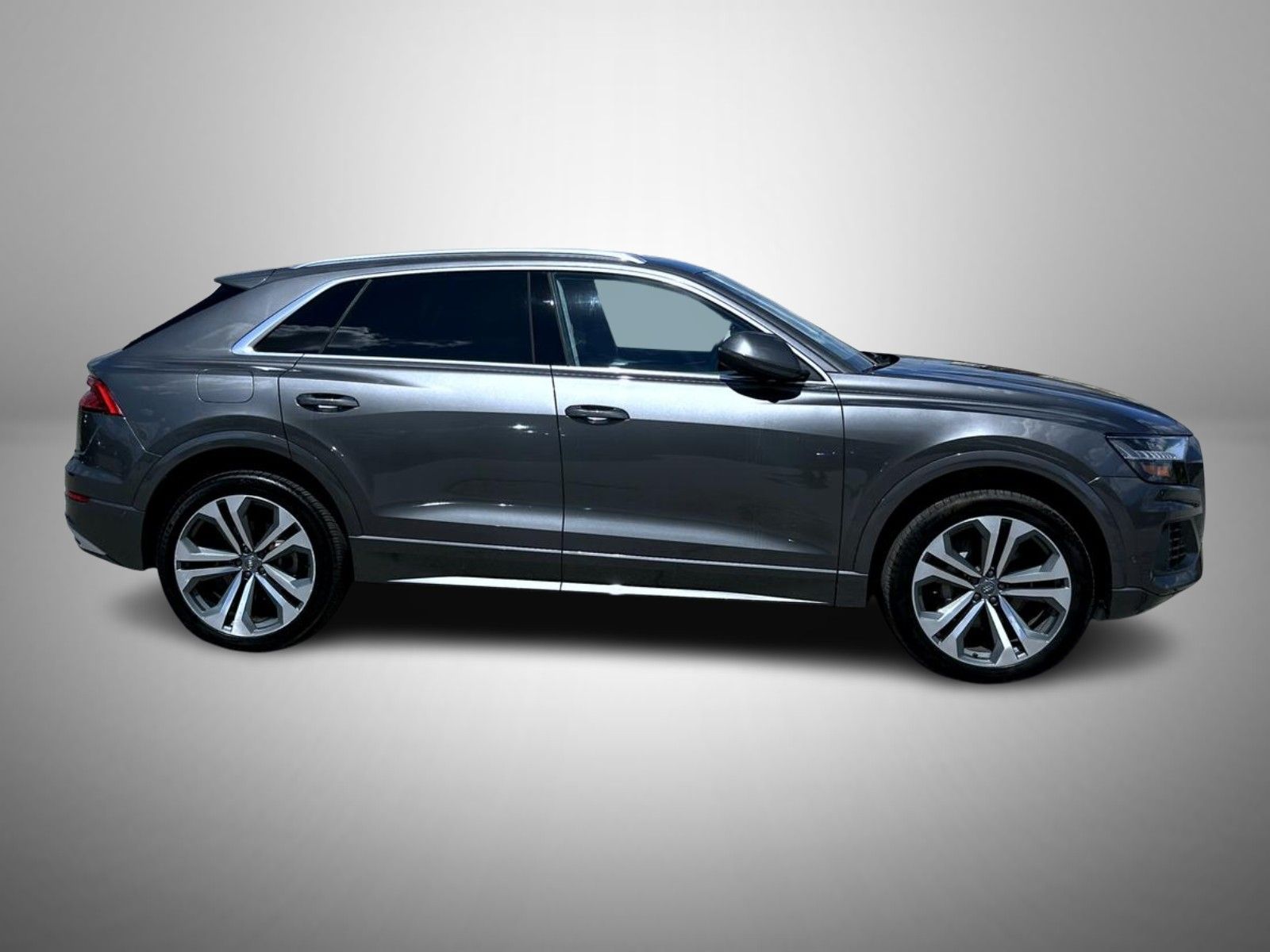 2019 Audi Q8 Prestige photo 4