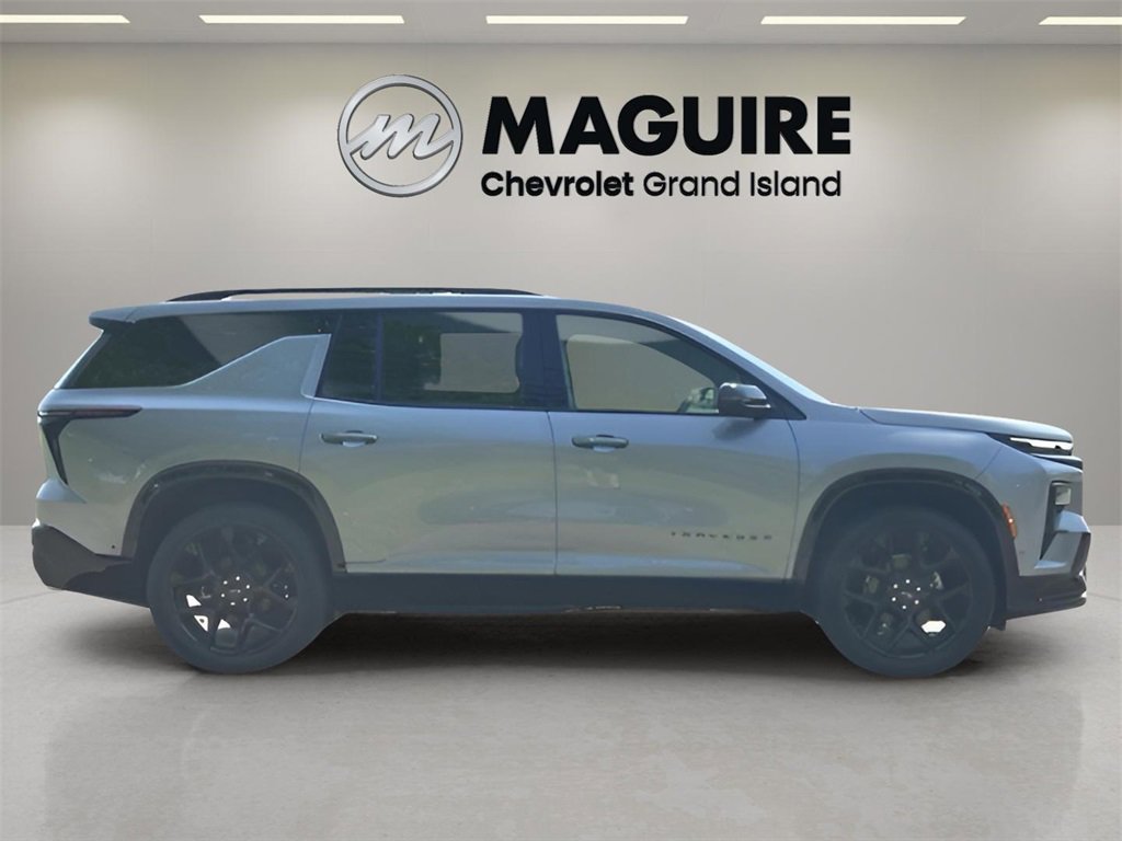 2026 Chevrolet Traverse photo 2
