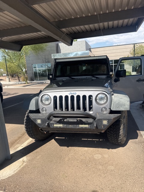2017 Jeep Wrangler Unlimited Rubicon photo 2