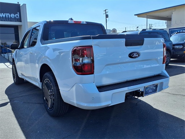 2025 Ford Maverick photo 4