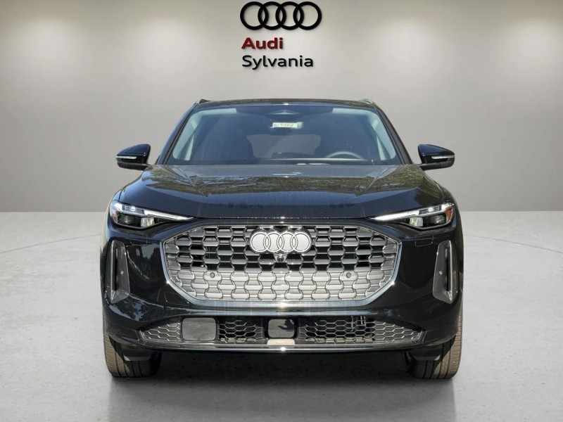 2025 Audi Q5 2.0T Premium Plus photo 2