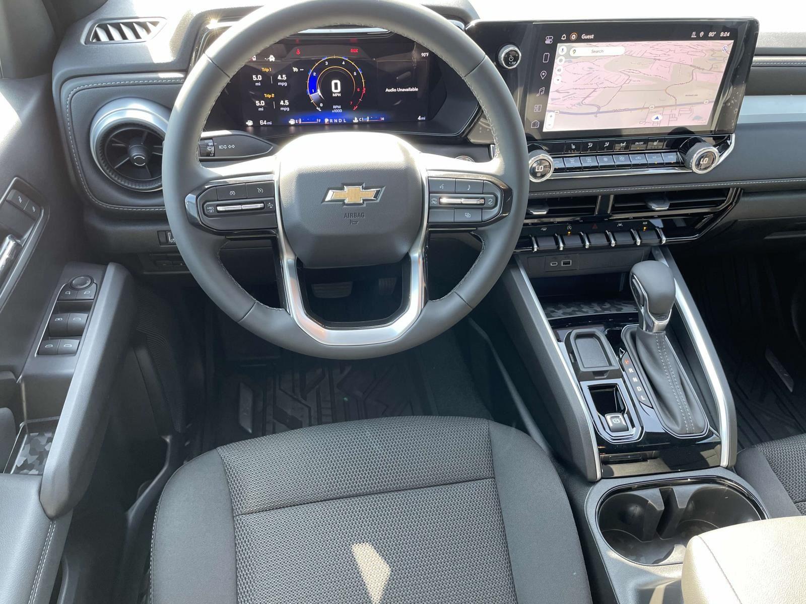2025 Chevrolet Colorado Work Truck LT photo 4