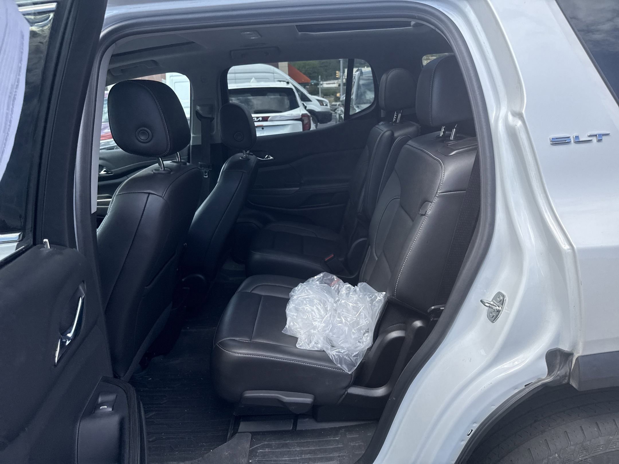 2023 Gmc Acadia SLT photo 6