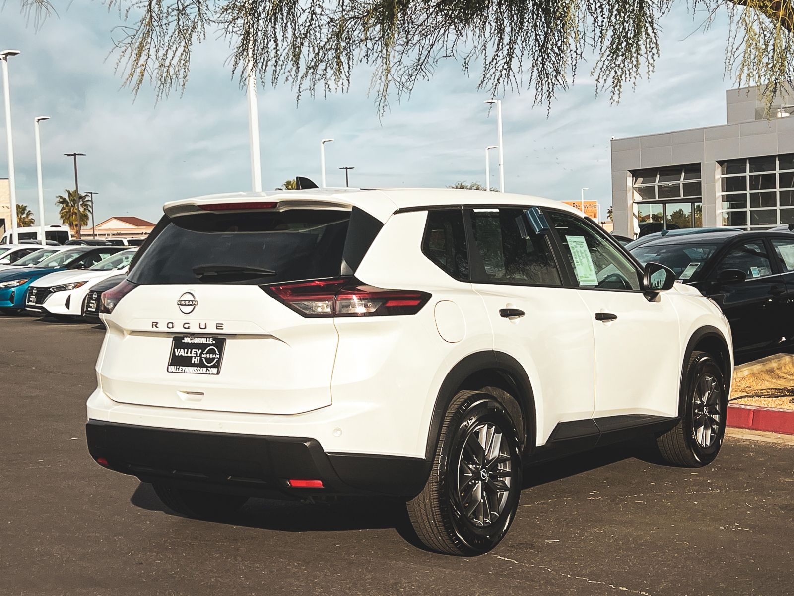 2024 Nissan Rogue S photo 3