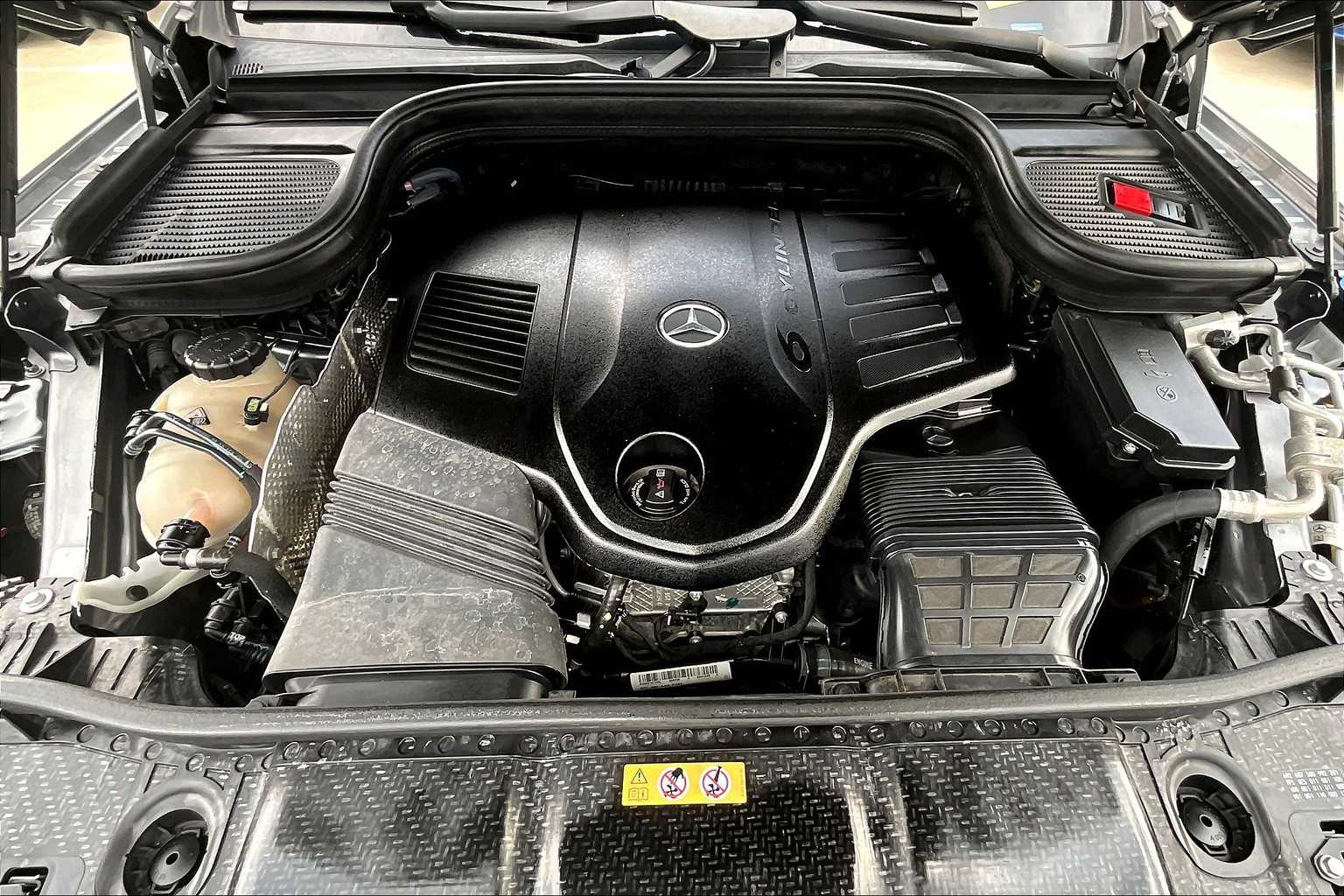 2022 Mercedes Benz GLS 450 4MATIC photo 26