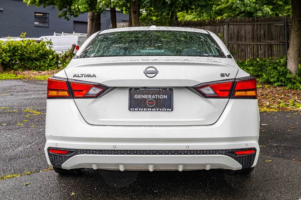 2024 Nissan Altima 2.5 SV photo 4