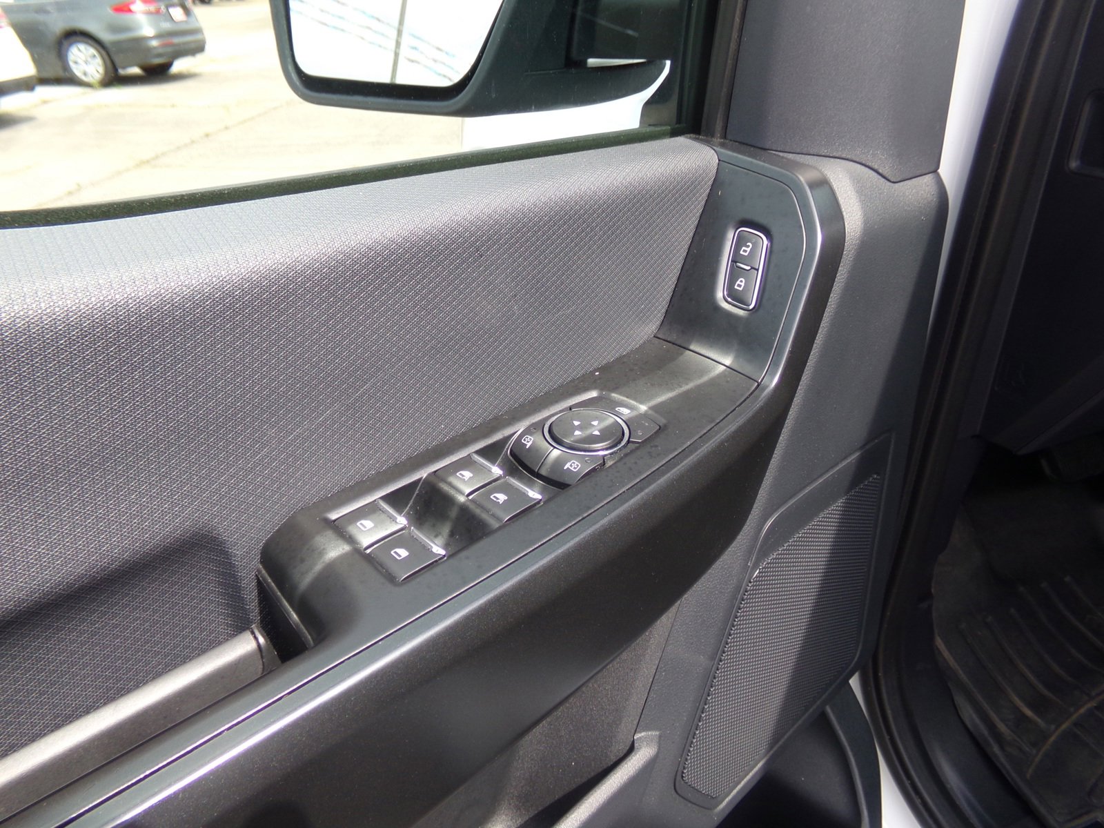 2022 Ford F-150 XL photo 4