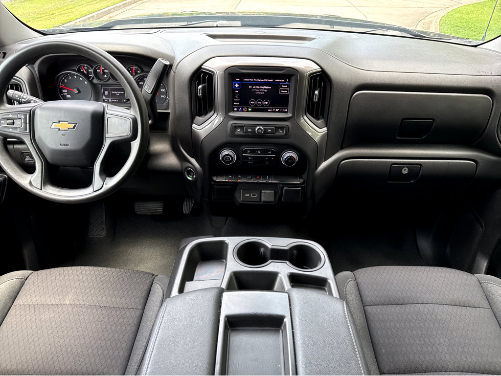 2023 Chevrolet Silverado 1500 Custom photo 4