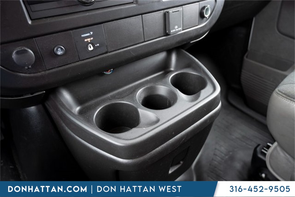 2023 Chevrolet Express 2500 Work Cargo Van photo 12