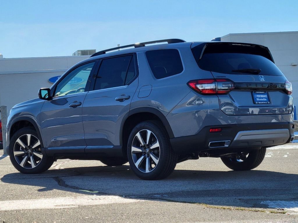 2025 Honda Pilot Touring photo 5