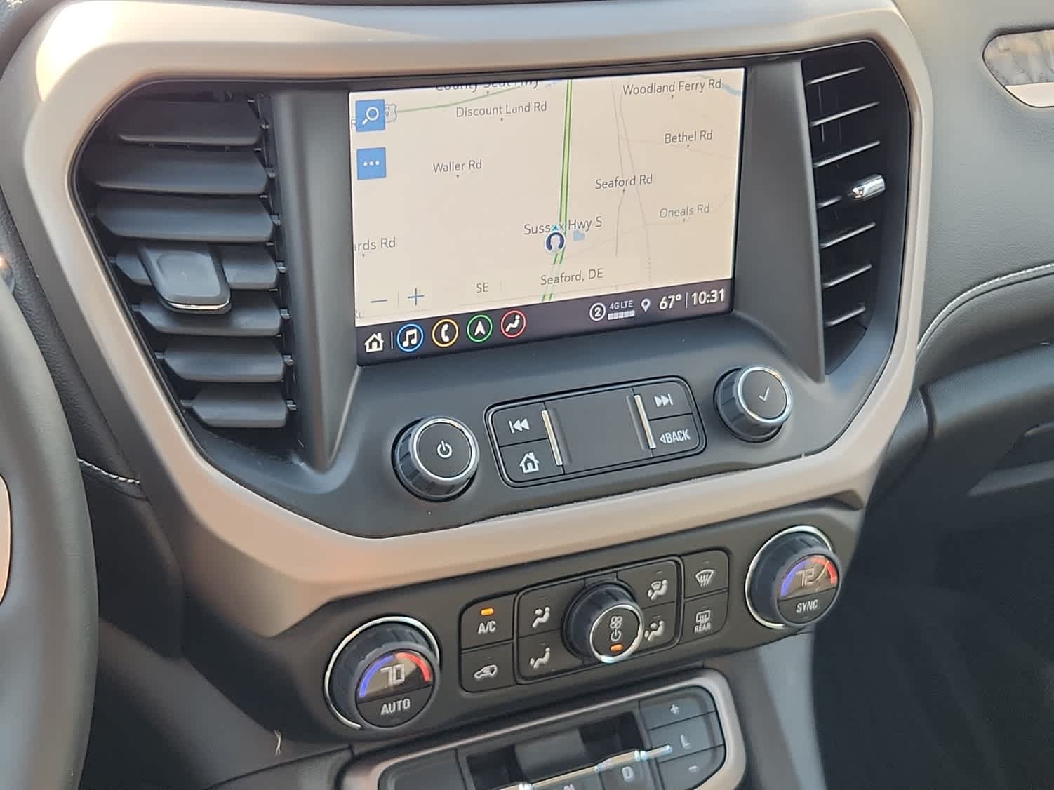 2023 Gmc Acadia Denali photo 16
