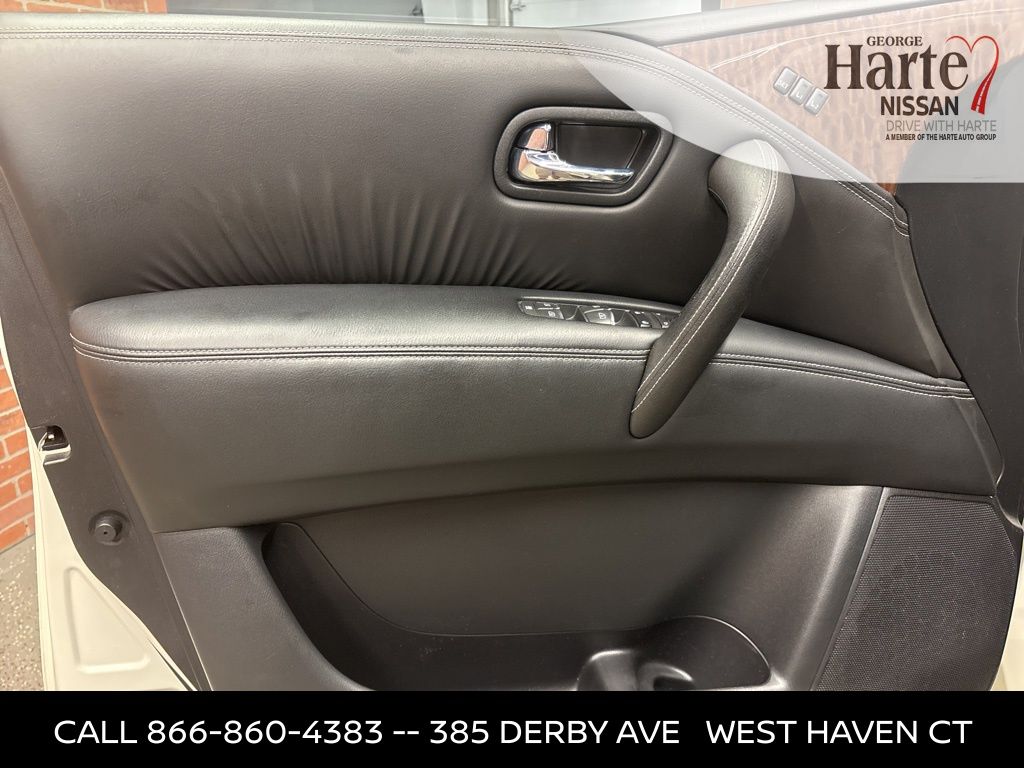 2018 Nissan Armada Platinum photo 16