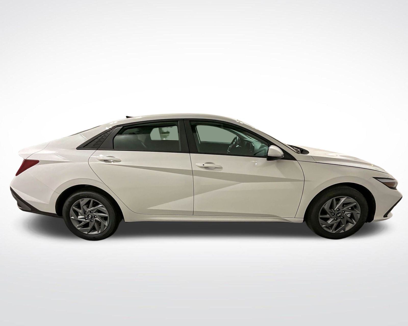 2025 Hyundai Elantra Hybrid Blue photo 4