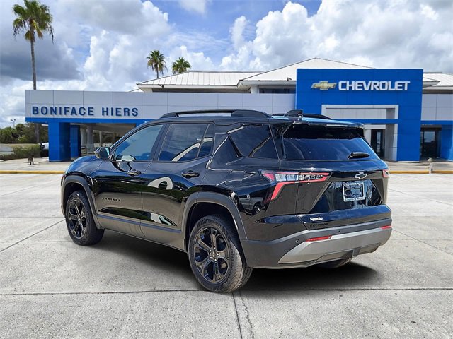 2026 Chevrolet Equinox LT photo 2