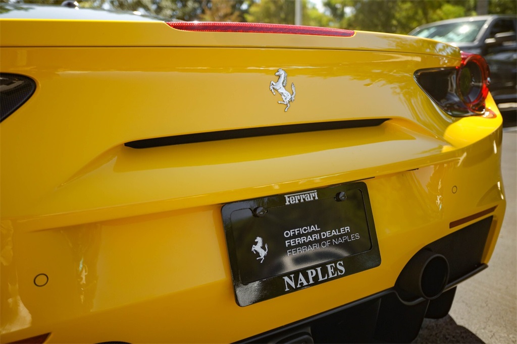 2016 Ferrari 488 GTB photo 15