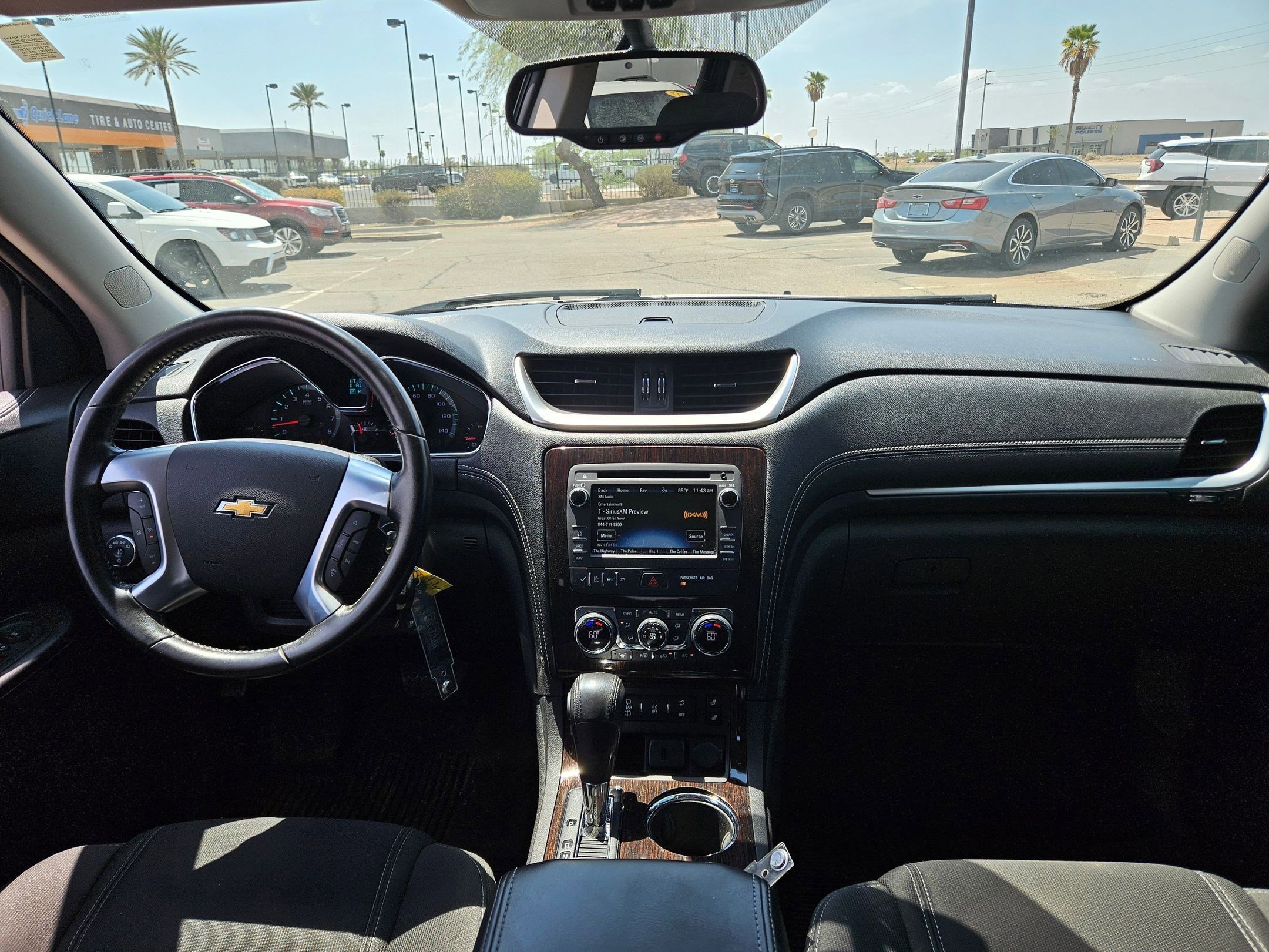 2015 Chevrolet Traverse 2LT photo 15